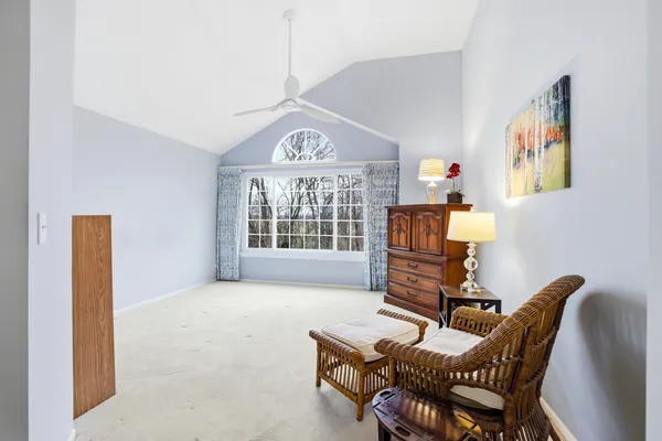 $299,500 | 30-w038 Willow Lane, Unit D, Warrenville, IL 60555