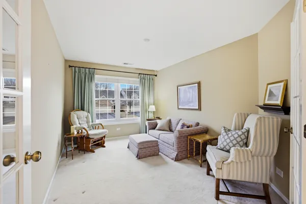 $299,500 | 30-w038 Willow Lane, Unit D, Warrenville, IL 60555