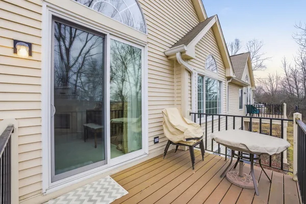 $299,500 | 30-w038 Willow Lane, Unit D, Warrenville, IL 60555