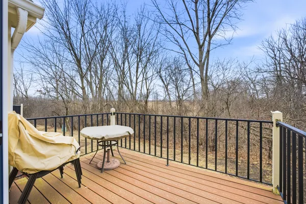 $299,500 | 30-w038 Willow Lane, Unit D, Warrenville, IL 60555