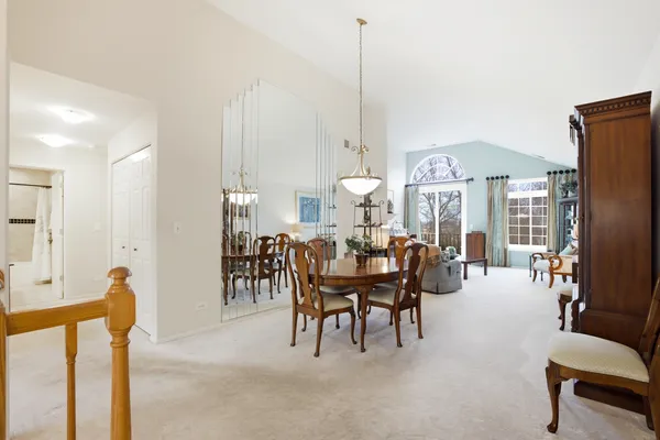 $299,500 | 30-w038 Willow Lane, Unit D, Warrenville, IL 60555