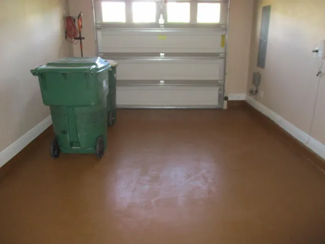 a house view with a outdoor space