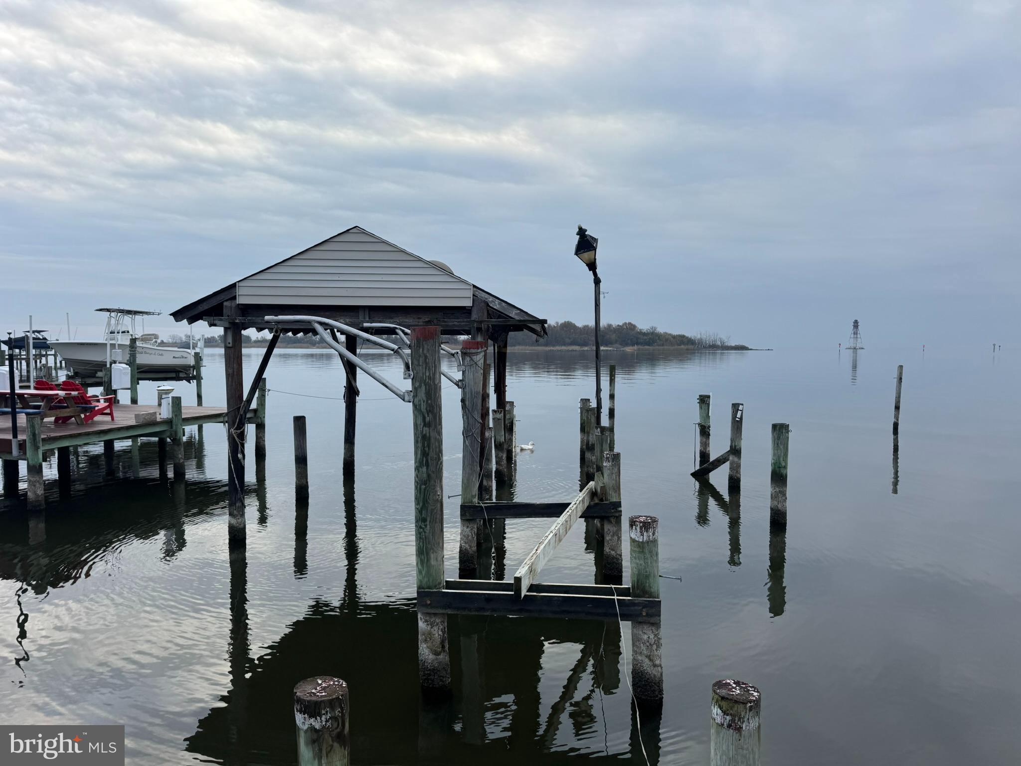 9135 Cuckold Point Road Sparrows Point, MD 21219 - Photo 6 of 53 a view of a terrace