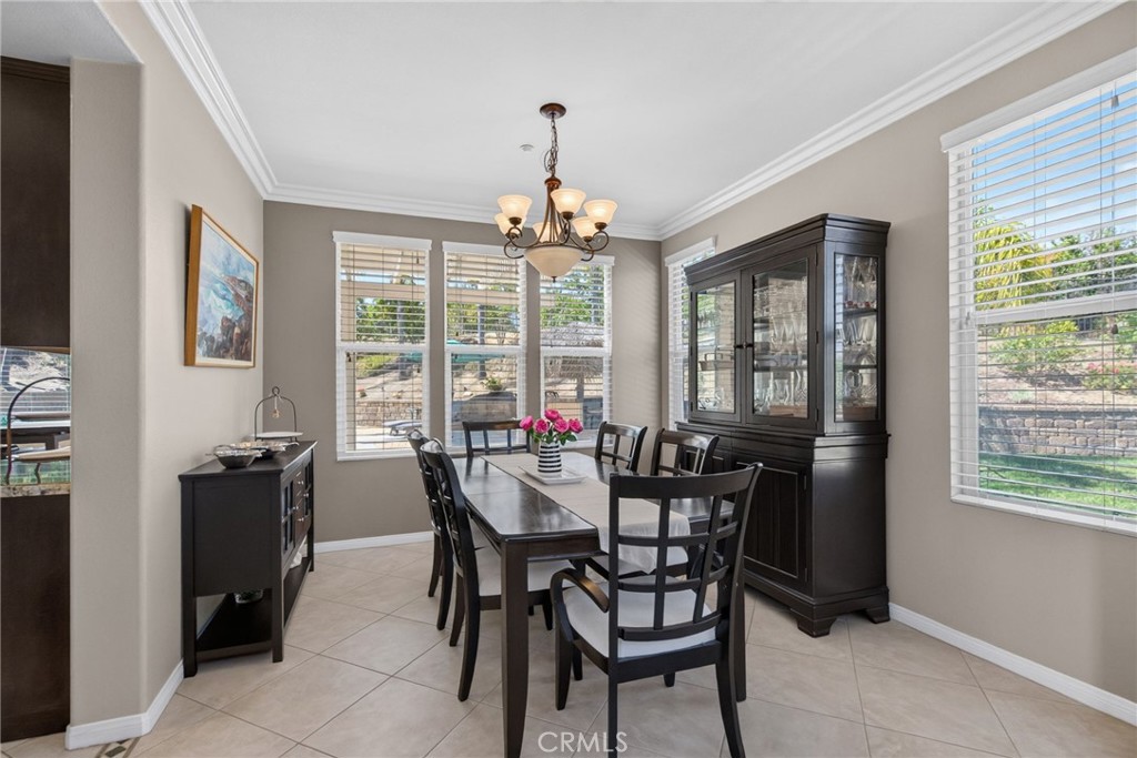 1268 Las Ventanas Way Riverside, CA 92508 - Photo 13 of 66