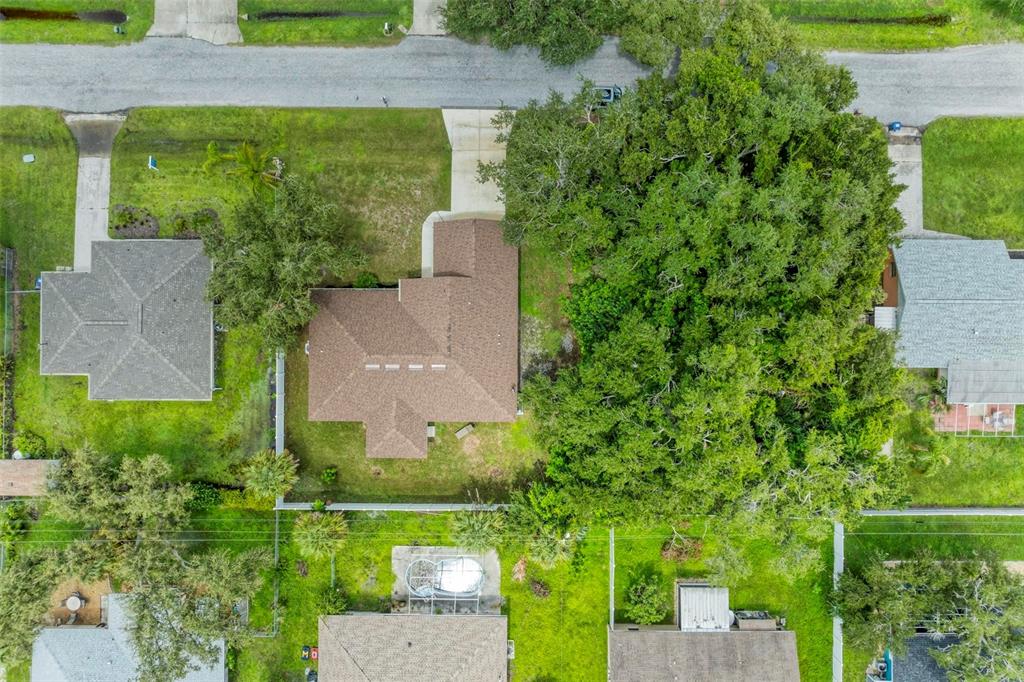 105 Dartmouth Road Venice, FL 34293 - Photo 48 of 100 an aerial view of a house with a yard pool patio and outdoor seating