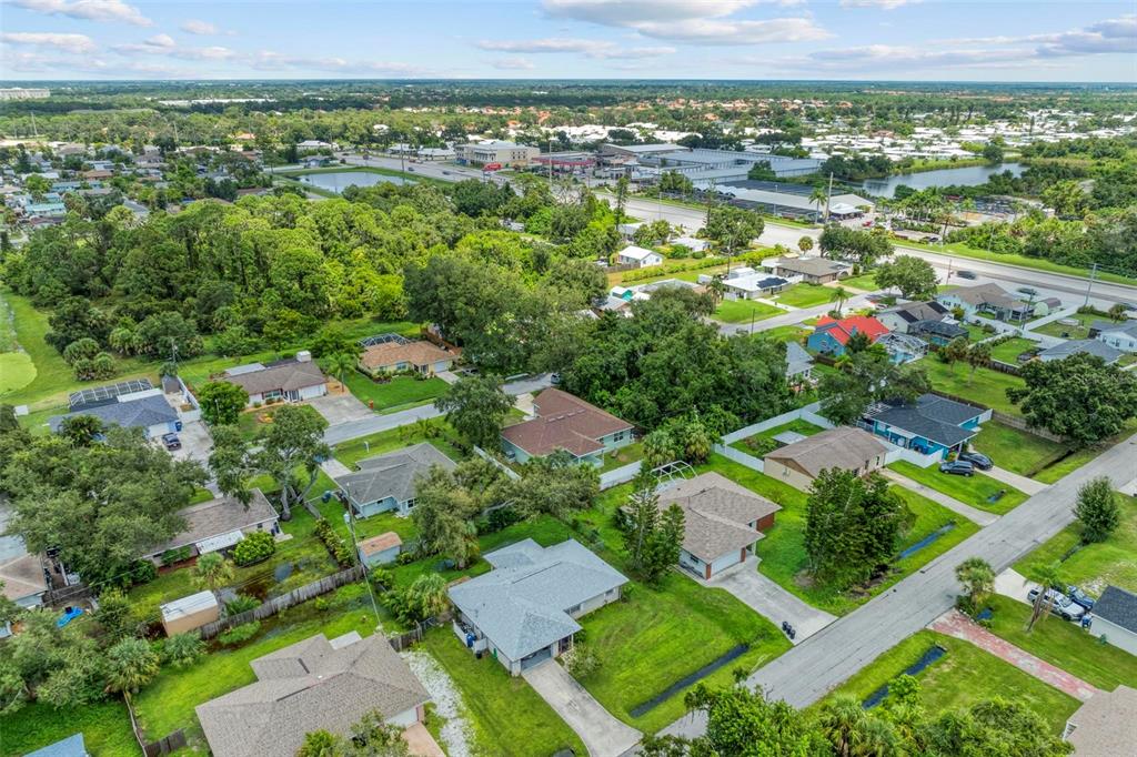 105 Dartmouth Road Venice, FL 34293 - Photo 62 of 100 a view of a city