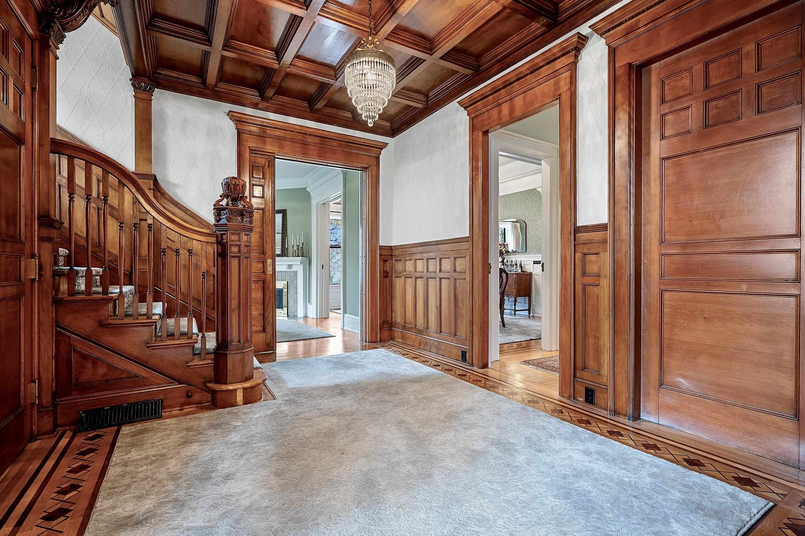 902 South Madison Street Green Bay, WI 54301 - Photo 14 of 90