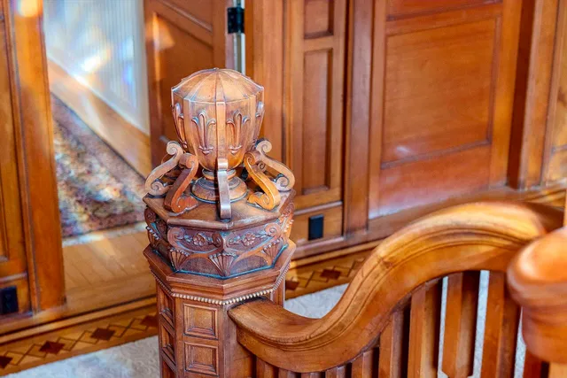 $950,000 | 902 South Madison Street, Green Bay, WI 54301