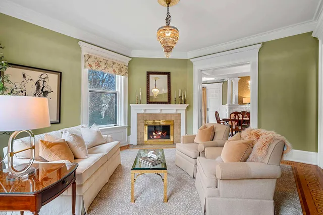 $950,000 | 902 South Madison Street, Green Bay, WI 54301