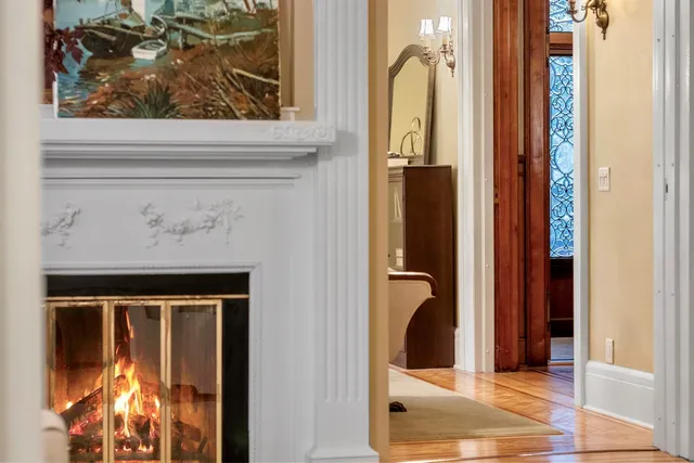 $950,000 | 902 South Madison Street, Green Bay, WI 54301