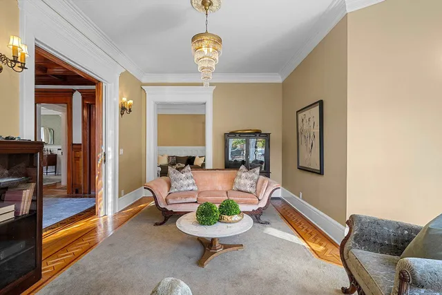 $950,000 | 902 South Madison Street, Green Bay, WI 54301