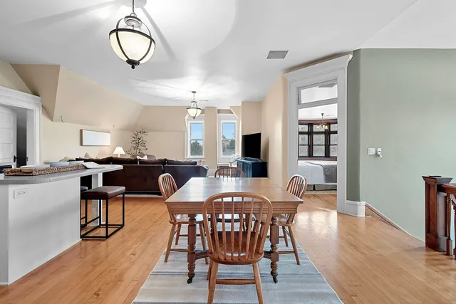 $950,000 | 902 South Madison Street, Green Bay, WI 54301