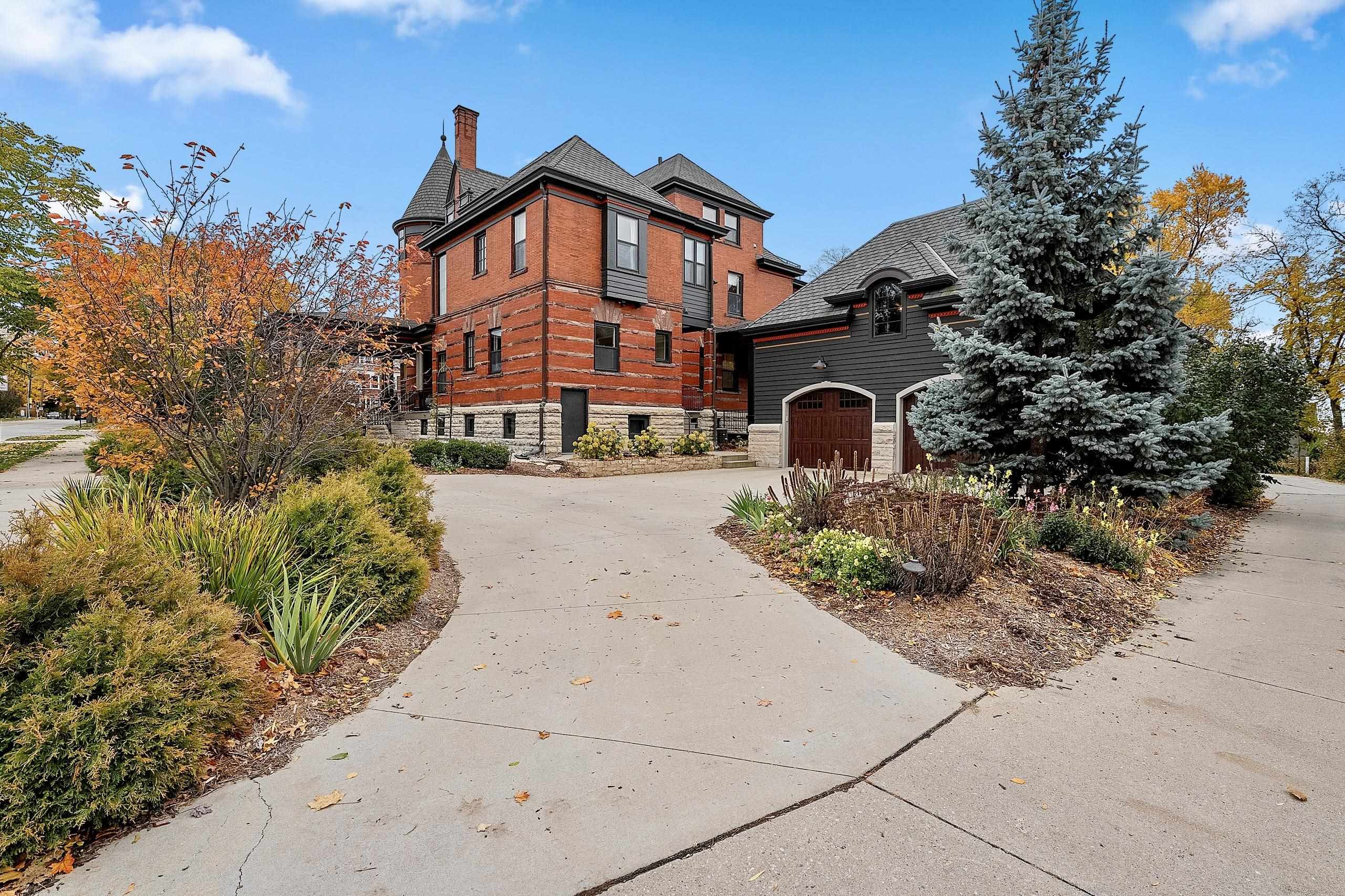 902 South Madison Street Green Bay, WI 54301 - Photo 76 of 90