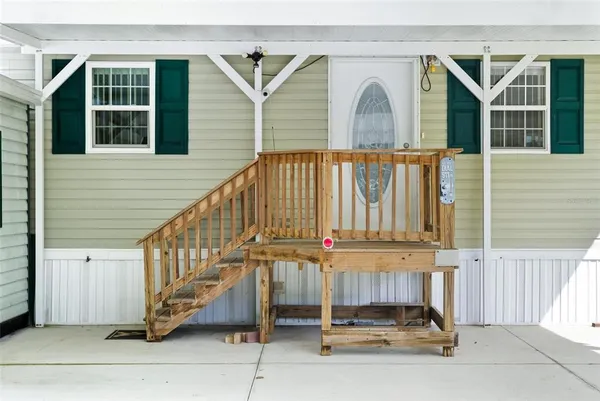 $575,000 | 56310 Redbud Road, Astor, FL 32102