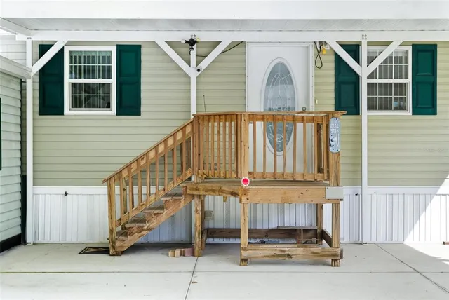 $600,000 | 56310 Redbud Road, Astor, FL 32102