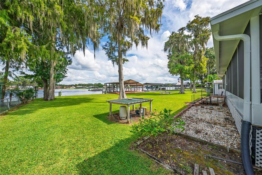 56310 Redbud Road Astor, FL 32102 - Photo 49 of 70