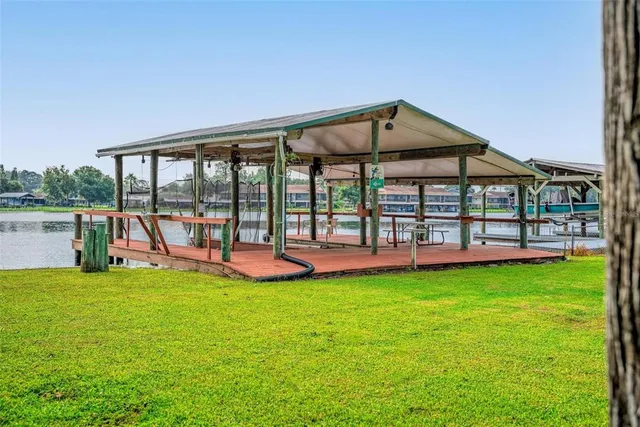 $600,000 | 56310 Redbud Road, Astor, FL 32102