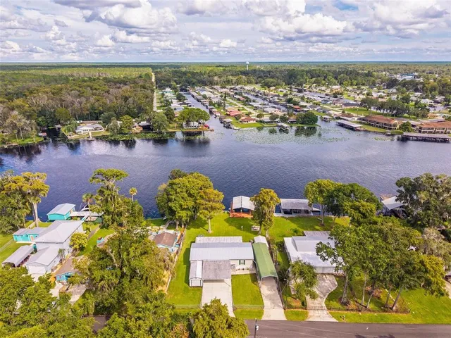 $600,000 | 56310 Redbud Road, Astor, FL 32102