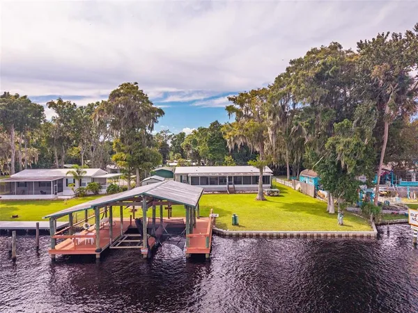 $575,000 | 56310 Redbud Road, Astor, FL 32102