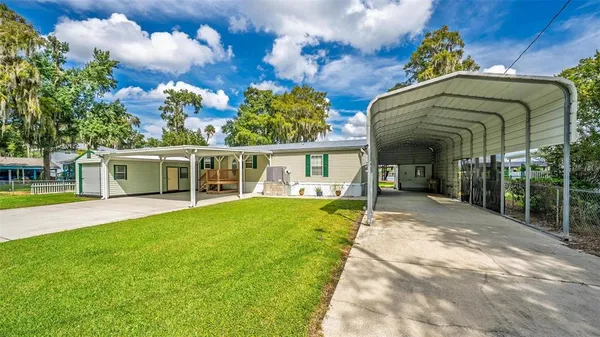 $575,000 | 56310 Redbud Road, Astor, FL 32102