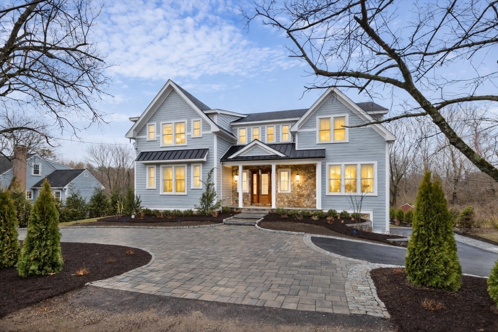 320 Concord Avenue Lexington, MA 02421 - Photo 2 of 32