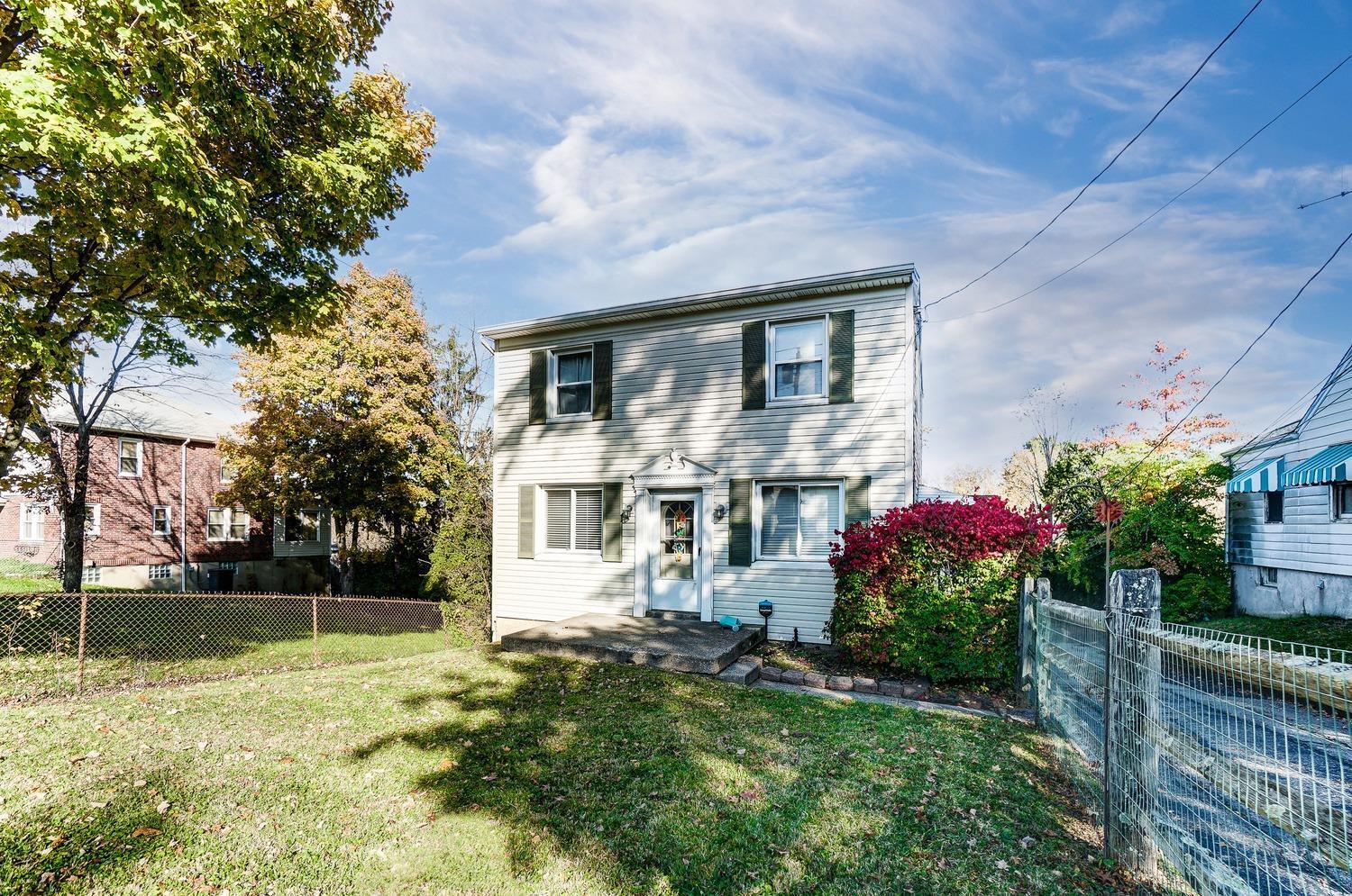 6210 Berauer Road Cincinnati, OH 45248 - Photo 3 of 22