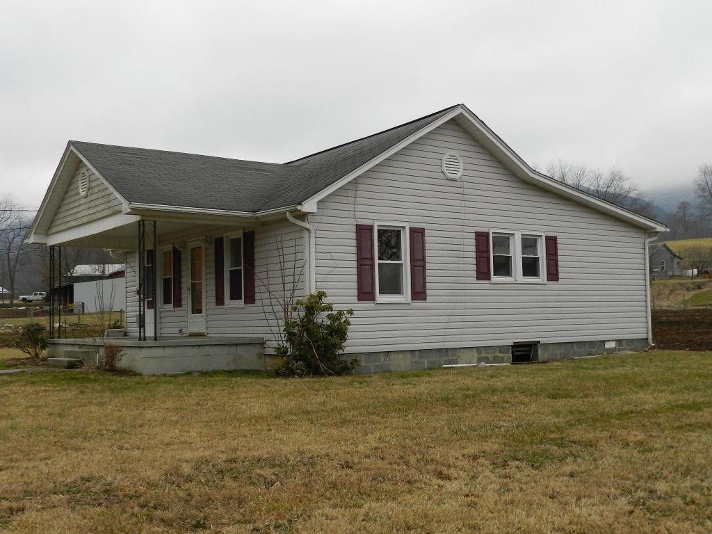 129 Campbell Road Elizabethton, TN 37643 - Photo 7 of 22 Photo 7