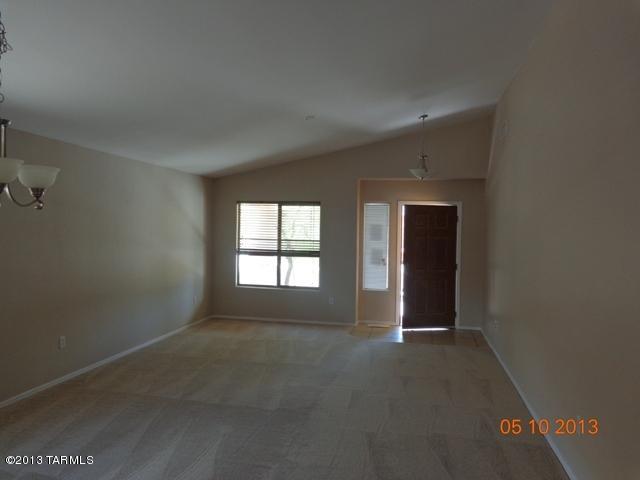6635 East Bambino Road Tucson, AZ 85756 - Photo 5 of 22