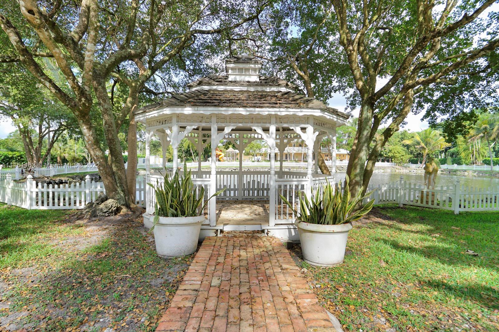 13920 Stirling Road Southwest Ranches, FL 33330 - Photo 77 of 98