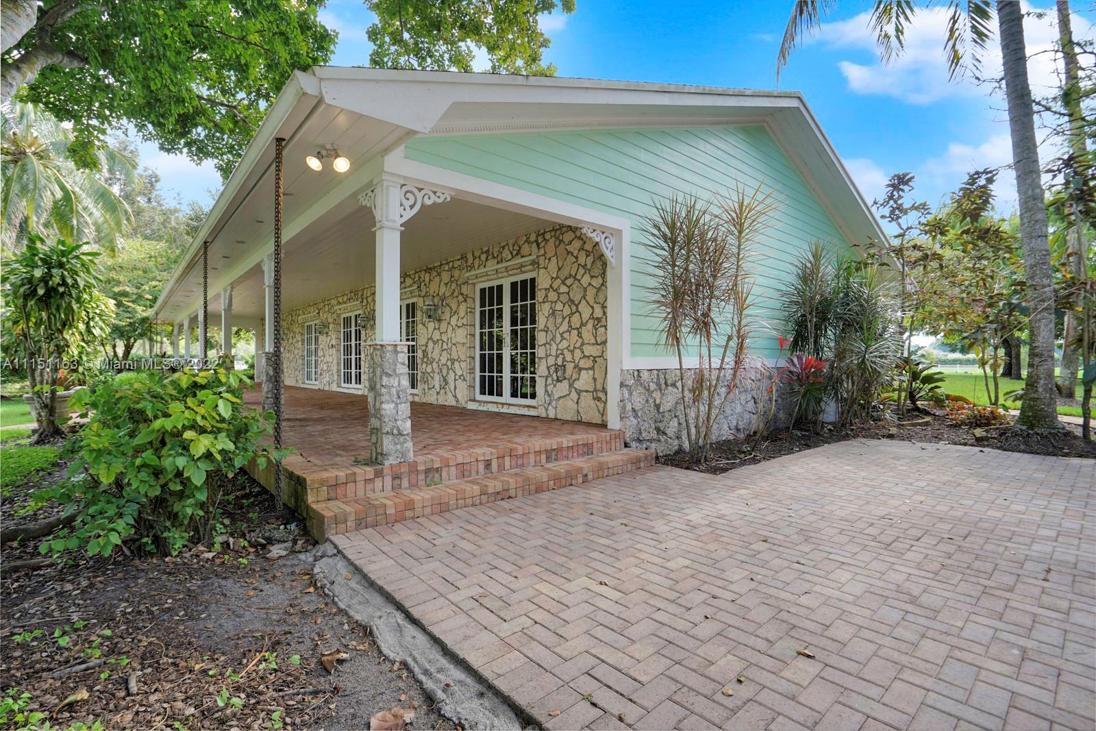 13920 Stirling Road Southwest Ranches, FL 33330 - Photo 78 of 98