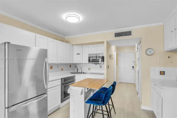 $260,000 | 88500 Overseas Highway, Unit 205, Islamorada, FL 33036