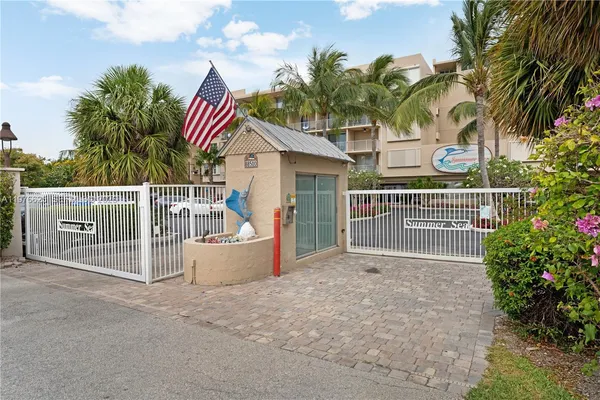 $260,000 | 88500 Overseas Highway, Unit 205, Islamorada, FL 33036