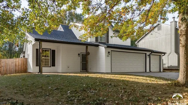 $339,900 | 2925 Whitmore Drive, Lawrence, KS 66046