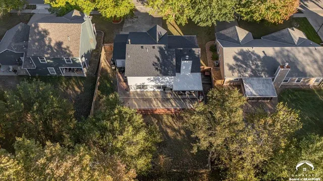 $339,900 | 2925 Whitmore Drive, Lawrence, KS 66046