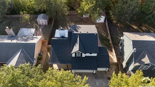 $339,900 | 2925 Whitmore Drive, Lawrence, KS 66046