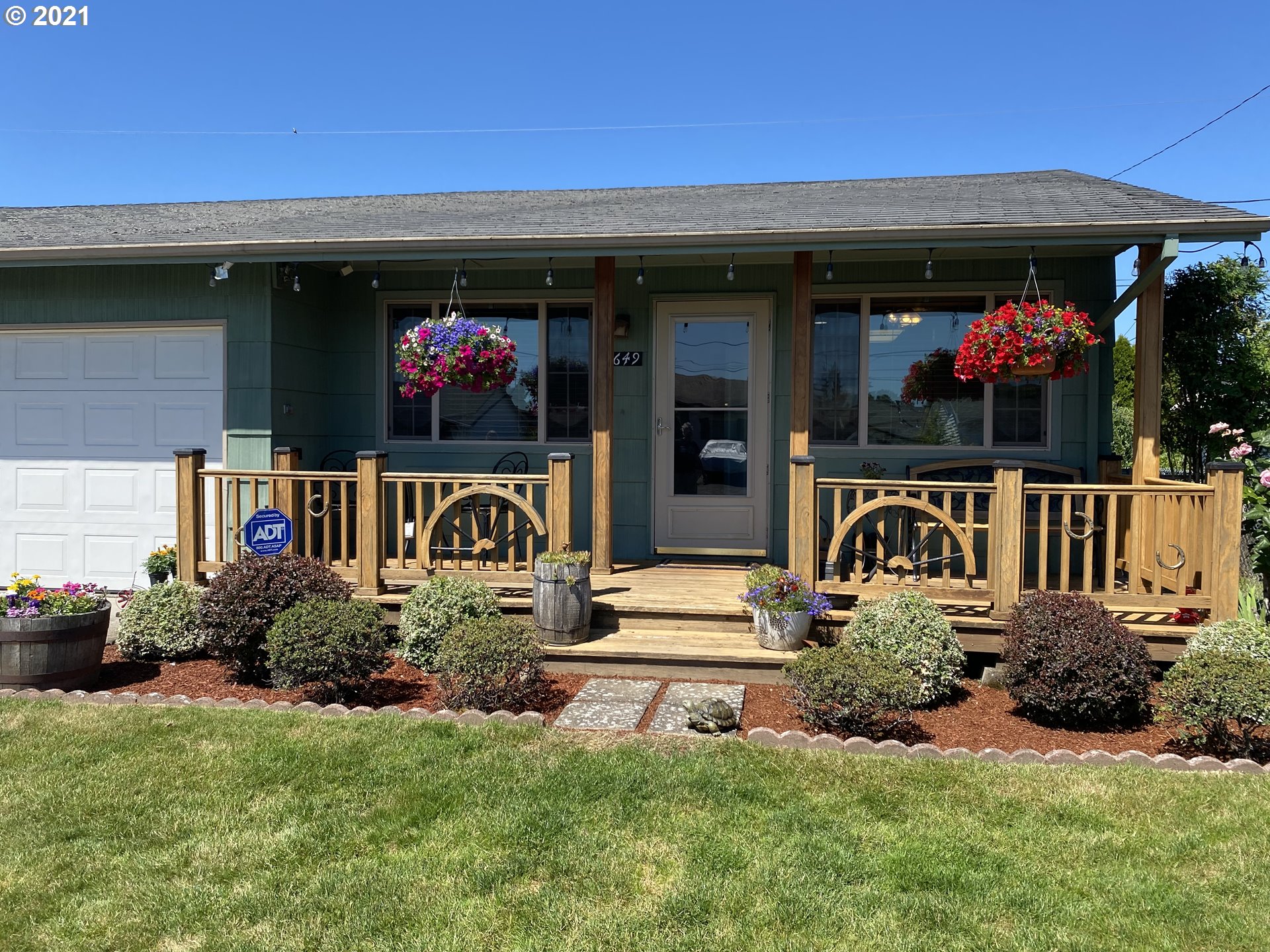 1649 Sallal Road Woodburn, OR 97071 - Photo 3 of 22 Gallery Image 3