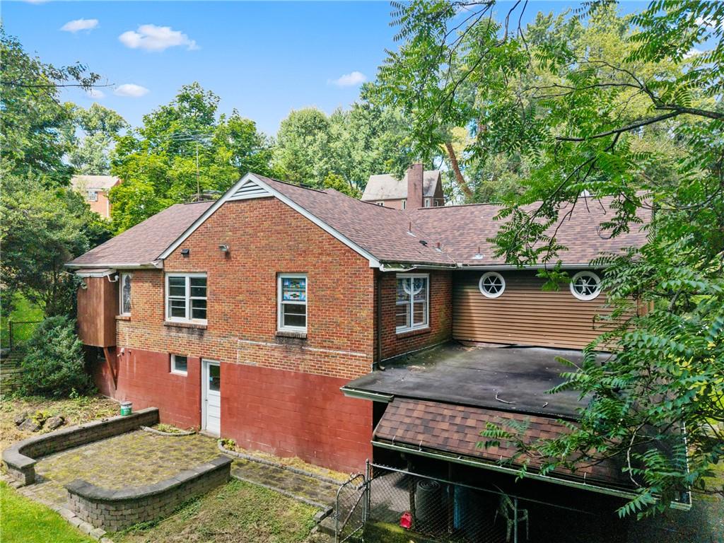 34 Woodside Road Pittsburgh, PA 15221 - Photo 4 of 49 Gallery Image 4