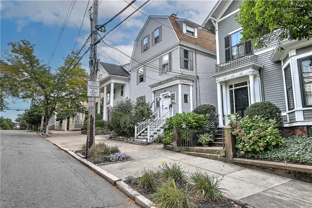 $1,395,000 | 109 Bowen Street, Providence, RI 02906