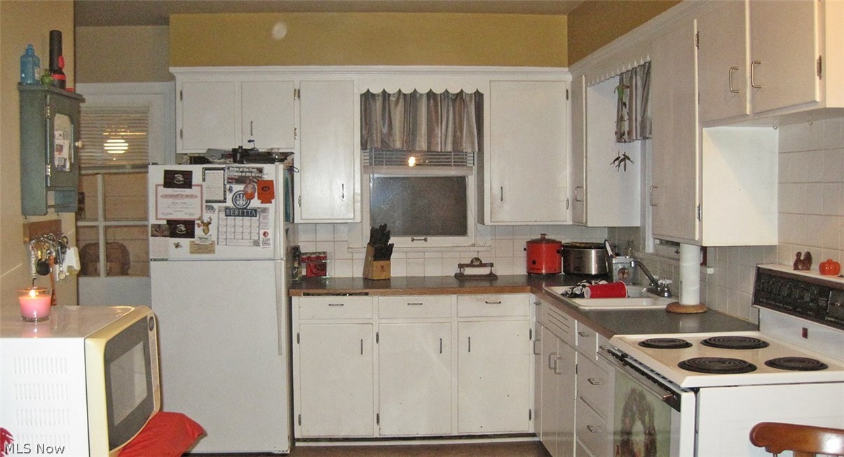 5572 Dailey Road New Franklin, OH 44319 - Photo 4 of 8 Gallery Image 4