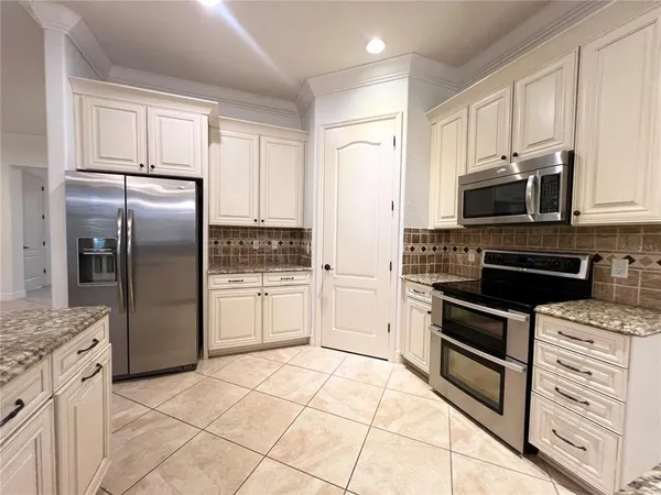 $3,200 | 8213 Prestbury Drive, Orlando, FL 32832
