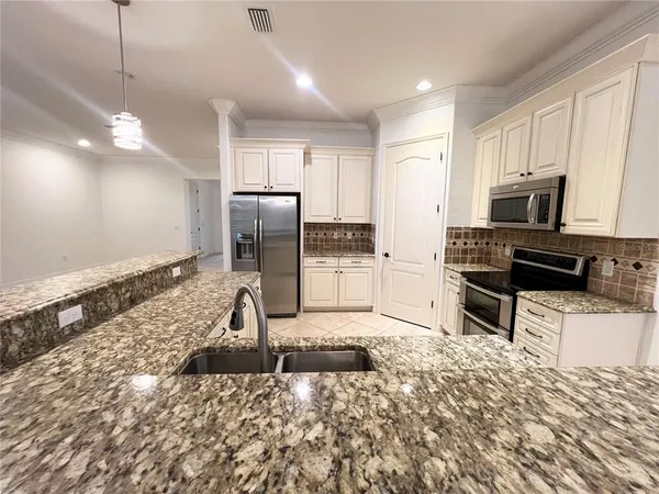 $3,200 | 8213 Prestbury Drive, Orlando, FL 32832