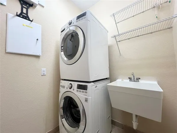$3,200 | 8213 Prestbury Drive, Orlando, FL 32832