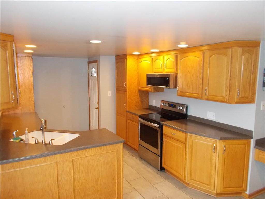 10894 Old Trail Road Irwin, PA 15642 - Photo 4 of 21 Gallery Image 4