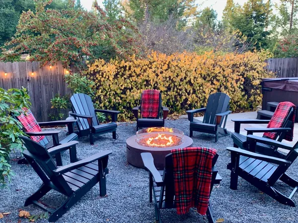 $1,995,000 | 4605 Gravenstein Highway North, Sebastopol, CA 95472