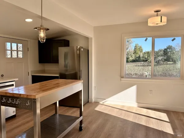 $1,995,000 | 4605 Gravenstein Highway North, Sebastopol, CA 95472