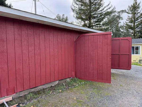 $1,995,000 | 4605 Gravenstein Highway North, Sebastopol, CA 95472