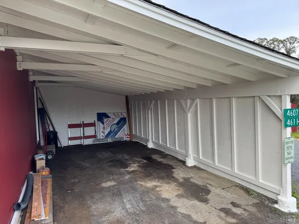 $1,995,000 | 4605 Gravenstein Highway North, Sebastopol, CA 95472