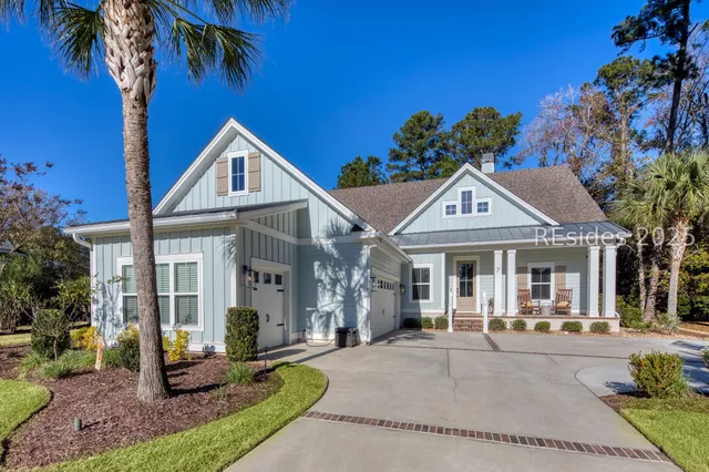 $1,385,000 | 7 Attleboro Place, Bluffton, SC 29910