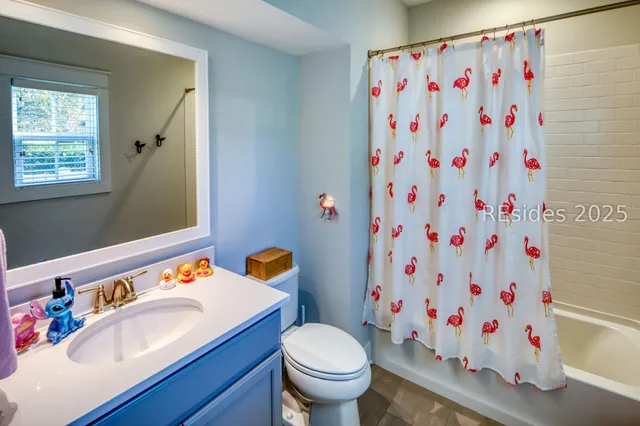 $1,385,000 | 7 Attleboro Place, Bluffton, SC 29910