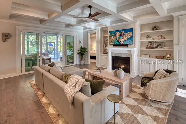 $1,385,000 | 7 Attleboro Place, Bluffton, SC 29910